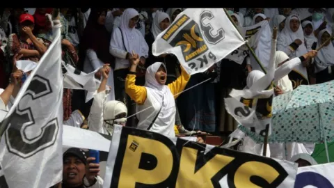 PKS Tidak Mungkin Memimpin Koalisi Poros Islam, Ini Alasannya - GenPI.co