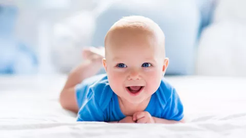 Inspirasi Nama Bayi Laki-Laki yang Memiliki Makna Keberuntungan - GenPI.co