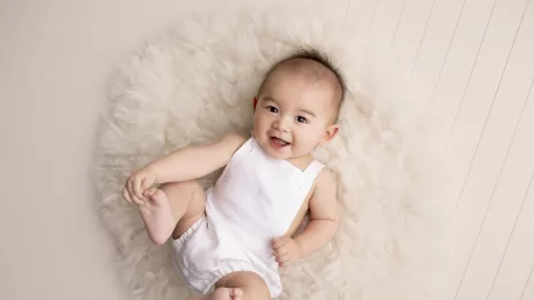 Nama Bayi Mengandung Harapan Hidup Berjalan Sempurna Lahir Batin - GenPI.co