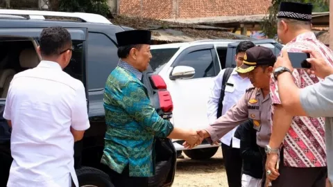 Astagfirullah! Diserang Pria Berpisau, Wiranto Terluka di Perut - GenPI.co