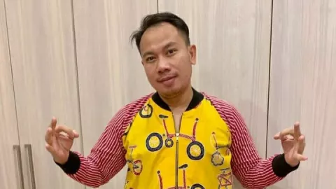 Vicky Prasetyo Dikabarkan Sudah Punya Pacar Baru, Ya Ampun - GenPI.co