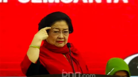 Puan vs Ganjar Bergemuruh, Megawati Mulai Kebingungan - GenPI.co