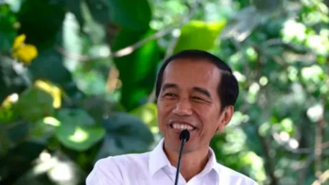 Referendum Jokowi 3 Periode, Masyarakat Bisa Pecah, Bahaya! - GenPI.co