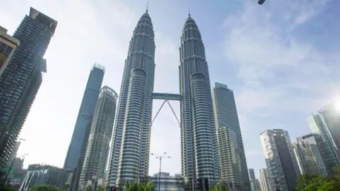 Lockdown Malaysia Kian Ketat Kuala Lumpur Diatur Jadi Begini - GenPI.co