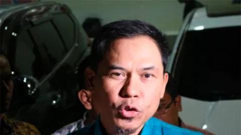 Kronologi Dugaan Baiat ISIS Munarman, Saksi Bilang Begini - GenPI.co