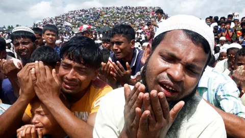 OMG! Berbulan-bulan di Laut, 81 Rohingya Terdampar di Indonesia - GenPI.co