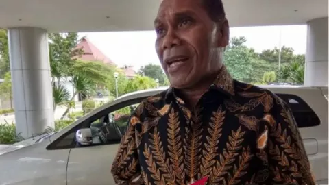 Bupati Alor Klarifikasi Soal Video Viral Dirinya - GenPI.co