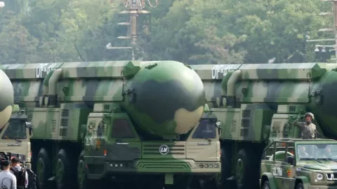 OMG! Kumandang Perang Nuklir China vs Amerika Terdengar - GenPI.co