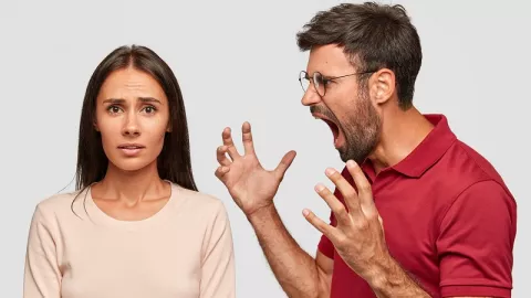 Duh, 4 Bahasa Tubuh Menandakan Pasangan Sudah Nggak Sayang - GenPI.co