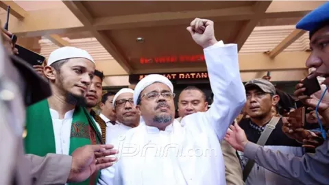 Novel & Babe Haikal Sudah Sepakat, Tuntutan JPU ke HRS Ngawur! - GenPI.co