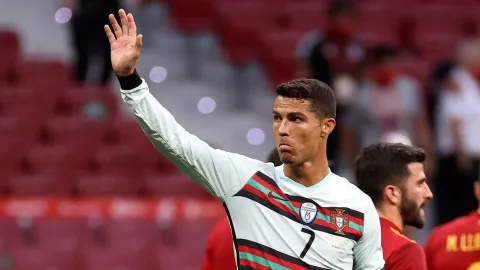 5 Rekor yang Gila yang Bisa Disamber Ronaldo di Piala Eropa 2020 - GenPI.co