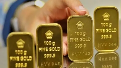 Akhir Pekan, Harga Emas Antam Turun Seceng, Ini Daftarnya Bun - GenPI.co