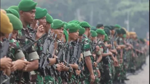 Kerja Cerdas! Manuver TNI Top Banget di Perbatasan Papua Nugini - GenPI.co