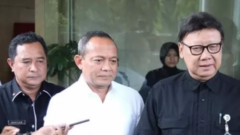 Tjahjo Kumolo Keluarkan Surat Edaran, Honorer K2 Bakal Melawan - GenPI.co