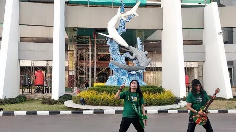 Rocker Surabaya: Lagu Ulang Tahun Persebaya Heroik, Cadas - GenPI.co