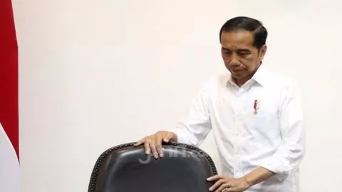 Pengamat: Presiden Jokowi Lebih Sayang Ganjar Daripada Puan - GenPI.co