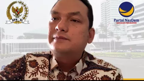 Garuda Bisa Selamat, Pimpinan Komisi VI DPR Ajukan 3 Skema Maut - GenPI.co
