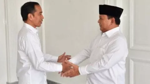 Kalau Masyarakat Lakukan Hal Ini, Duet Jokowi-Prabowo Bisa Batal - GenPI.co