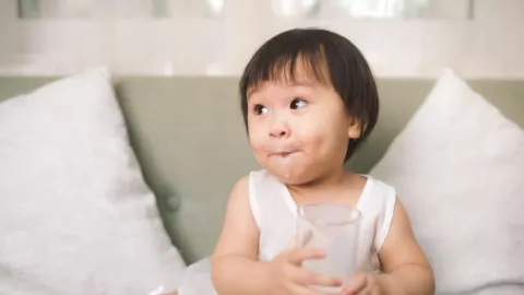 Kaya Nutrisi, Susu Organik Sangat Baik untuk Pertumbuhan Anak - GenPI.co