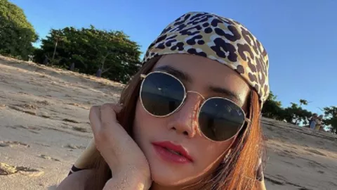Potret Seksi DJ Joanita Pakai Bikini Hitam Bikin Dag-dig-dug - GenPI.co