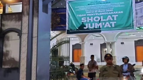 Pengumuman Penting, Salat Jumat Ditiadakan di Masjid Seluruh DKI - GenPI.co