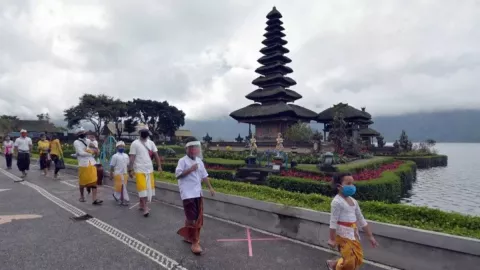 Wow, Bali Berencana Buka Pintu Wisata Internasional Bulan Depan - GenPI.co