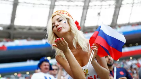 Nasib Natalya Nemchinova, Fans Seksi Rusia Usai Piala Eropa 2020 - GenPI.co