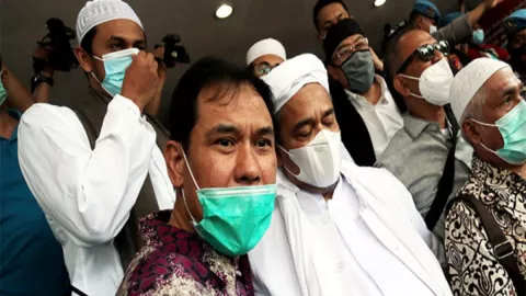 Luka Lama Ahok Dibalas Jokowi, HRS Kini Mendekam di Penjara - GenPI.co