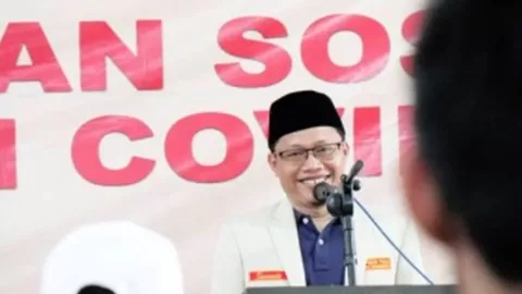 Cak Nanto Sebut Jokowi Resmi Jadi Negarawan, Kalau… - GenPI.co