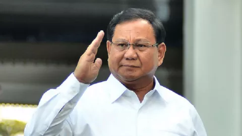 Menjadi Menteri Pertahanan Jadi Alasan Terpuruknya Prabowo - GenPI.co