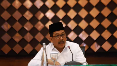 Kemenag Gandeng KPAI Dampingi Santriwati Korban Aksi Bejat HW - GenPI.co