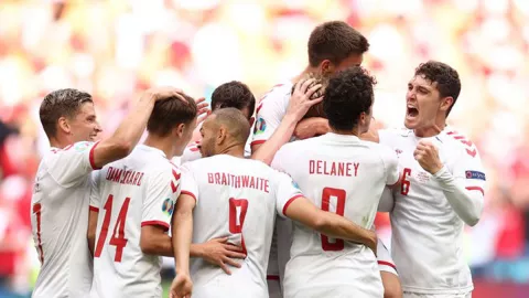 Wales vs Denmark 0-4: Memalukan, Parah! - GenPI.co