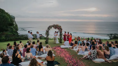Simak 3 Tips Penting Sebelum Gelar Pesta Pernikahan di Bali - GenPI.co