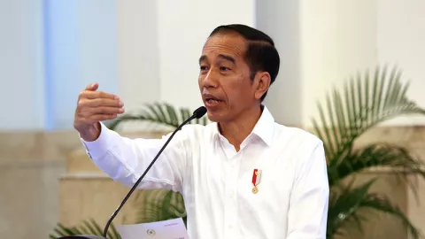 Mendadak BEM UI Berani Sentil Jokowi: Setop Membual, Rakyat Mual - GenPI.co