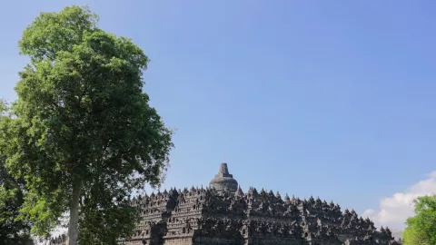 Tiket Candi Borobudur Mencekik, Sandiaga Uno Tampung Semua Kritik - GenPI.co