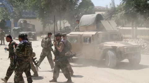 Afghanistan Jadi Medan Perang, Taliban Menyerang dengan Garang - GenPI.co