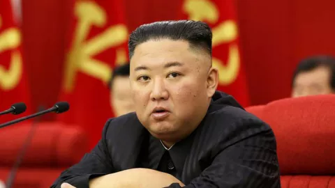 Heboh, Gaya Hidup Kim Jong Un Terbongkar, Ada Pesta Perawan - GenPI.co