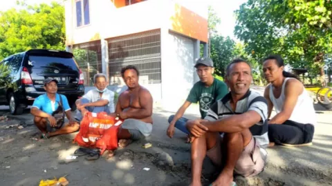 Kisah Nelayan di Gilimanuk, Tolong Korban Tragedi KMP Yunicee - GenPI.co