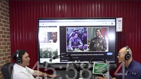 Luhut Tamu Podcast Deddy Corbuzier, Pengamat Duga Alasannya… - GenPI.co