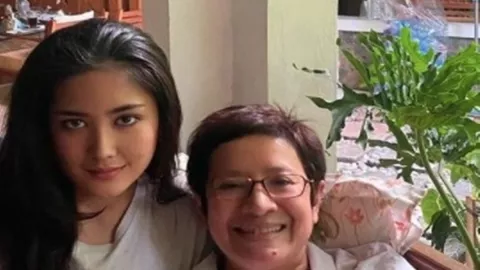 Jarang Terungkap! Putri Nurul Arifin Saingi Pesona Mamanya - GenPI.co