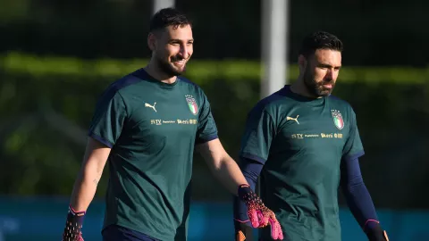 Bursa Transfer: Donnarumma ke PSG, Bomber Muda ke Barcelona - GenPI.co