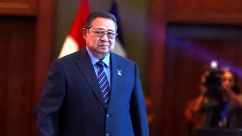 Arief Poyuono Skakmat Keluarga SBY: Tolong Jangan Cerewet! - GenPI.co