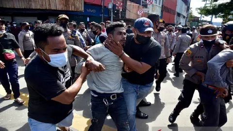 Polisi Tangkap Oknum Wartawan Berseragam Polri Lakukan Penipuan - GenPI.co