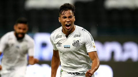 AC Milan Belum Puas, Bintang Masa Depan Brasil Kian Merapat - GenPI.co
