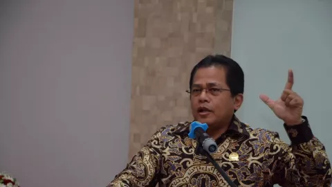 Indra Iskandar Buka Suara Soal Jabatan Komisaris BUMN - GenPI.co
