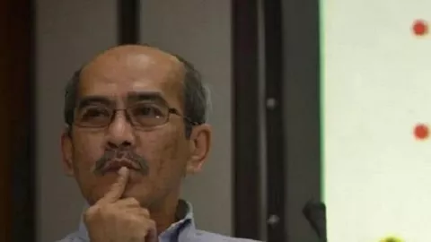 Rektor UI Rangkap Jabatan, Faisal Basri: Rakyat Makin Tak Percaya - GenPI.co