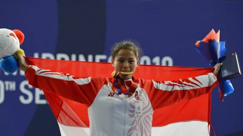 Mengharukan, Lifter Putri Indonesia Raih Medali Olimpiade Tokyo - GenPI.co