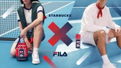 Kolaborasi Starbucks X FILA Hadirkan Merchandise Street Style - GenPI.co