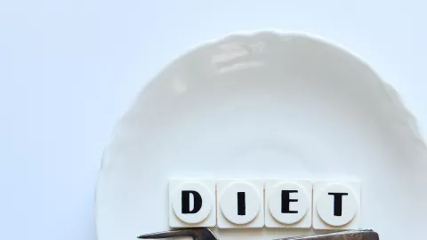 Berat Badan Tak Turun Saat Diet? Bisa Jadi Kamu Stres - GenPI.co