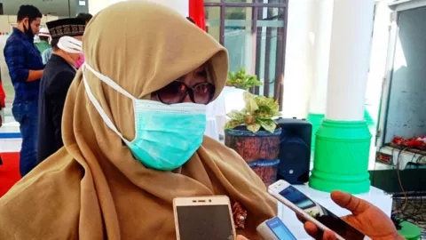 Seorang Mahasiswi di Aceh Lumpuh Usai Disuntik Vaksin Sinovac - GenPI.co